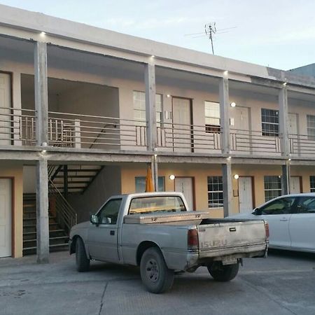Hotel Estrella Matamoros  Buitenkant foto