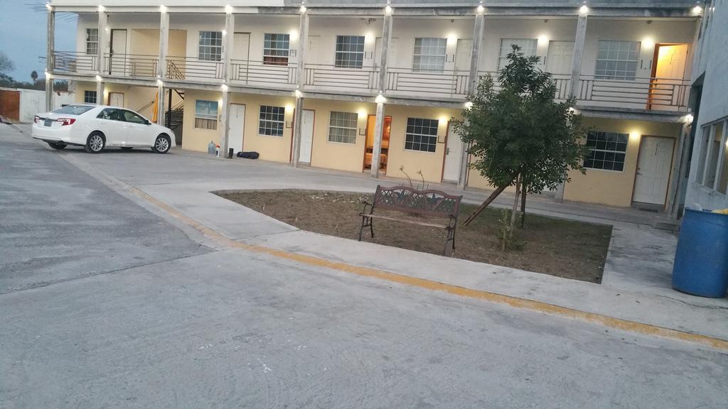 Hotel Estrella Matamoros  Buitenkant foto